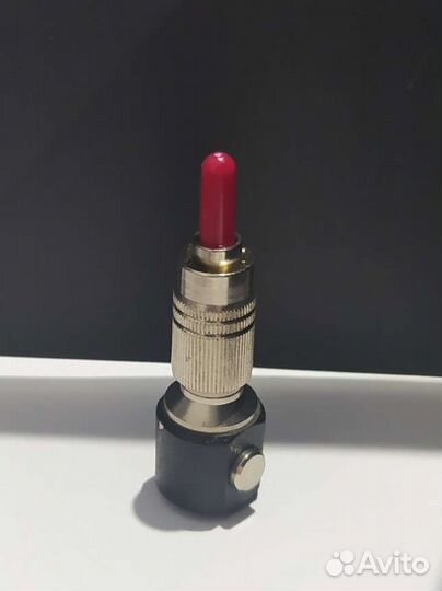 Адаптер оголëнного волокна FC