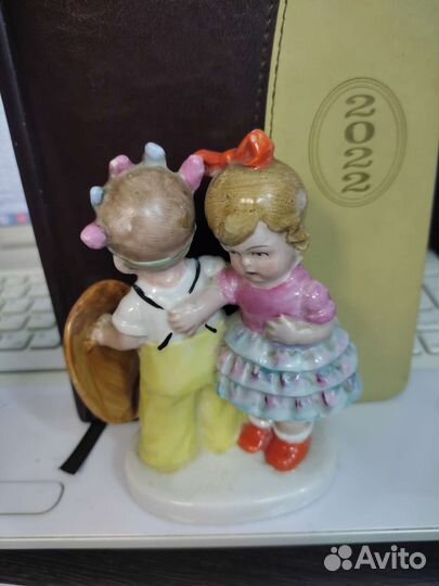 Фарфоровая статуэтка ГДР