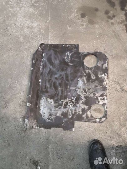 Защита двигатель w124