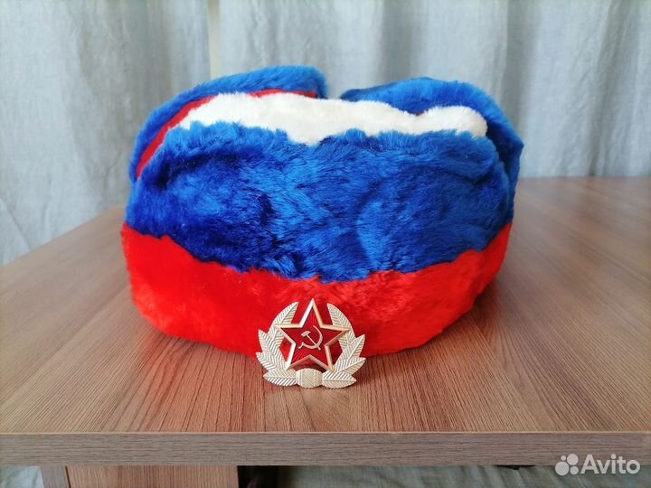 Шапка ушанка как сувенир