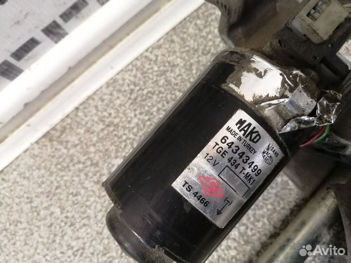 Трапеция стеклоочистителей для Fiat Doblo