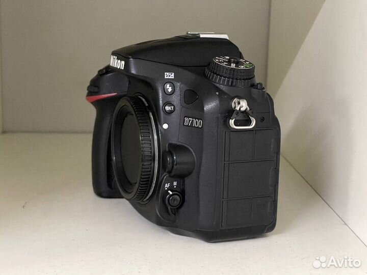 Nikon D7100 Body id.28420