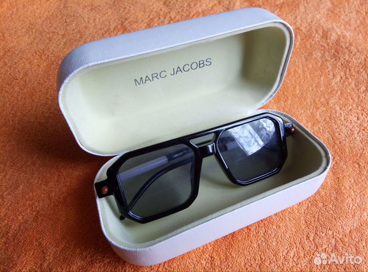 Очки хMarc Jacobs с футляром