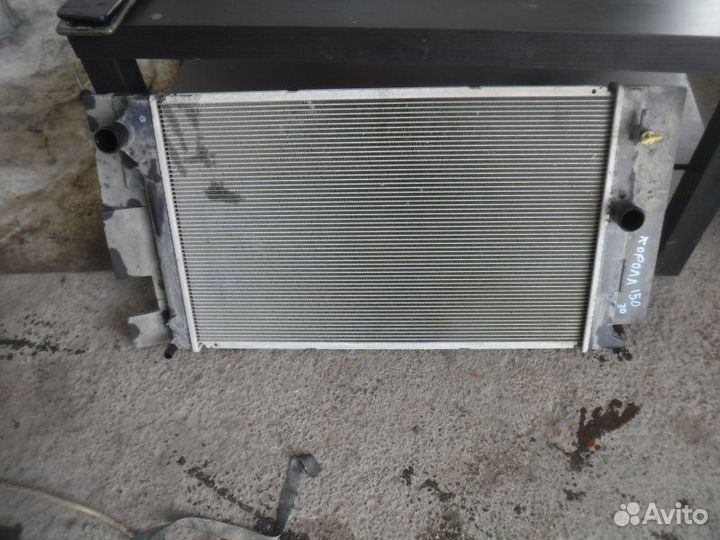 Радиатор двс Toyota Corolla 151 1ZR 2011