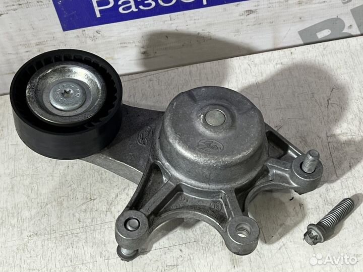 Натяжитель ремня BMW F10, F20, F30 N20 Япония