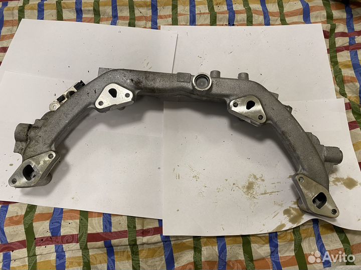 Распределитель воды Porsche 9481061615R