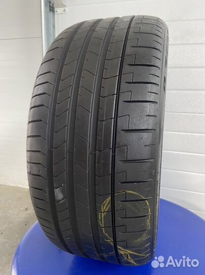 Pirelli P Zero PZ4 255/35 R20 93Y