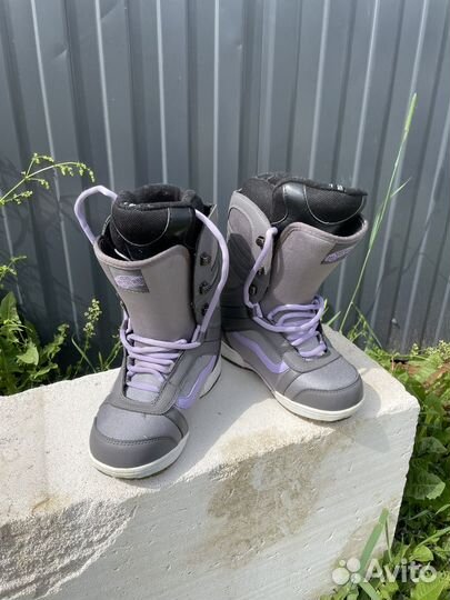 Ботинки для сноуборда женские Vans