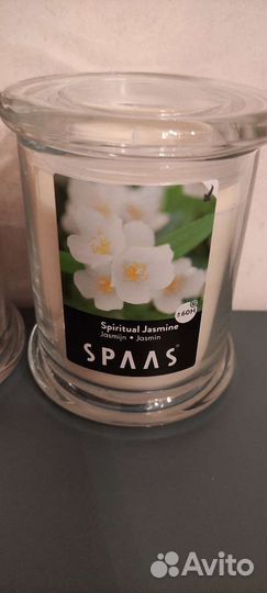 Ароматическая свеча в стеклянном стакане