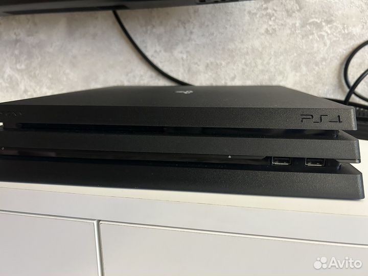 Sony playstation 4 pro 1tb