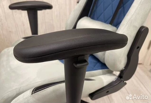 Компьютерное игровое кресло