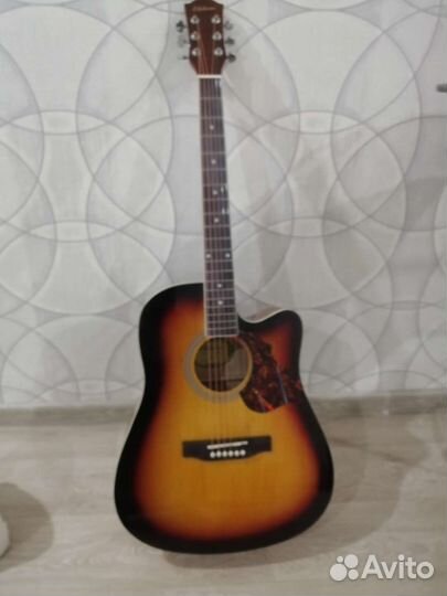 Гитара акустическая