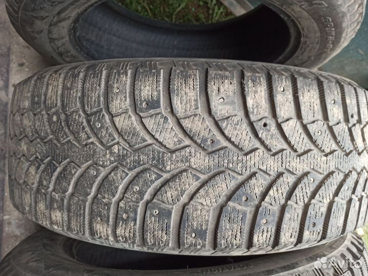 Bridgestone Blizzak 6 215/60 R17 100