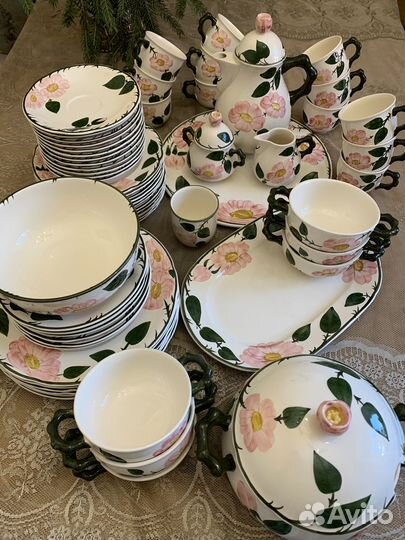 Набор столовой посуды