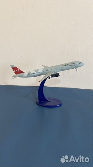 Коллекционные самолеты на заказ и в наличии