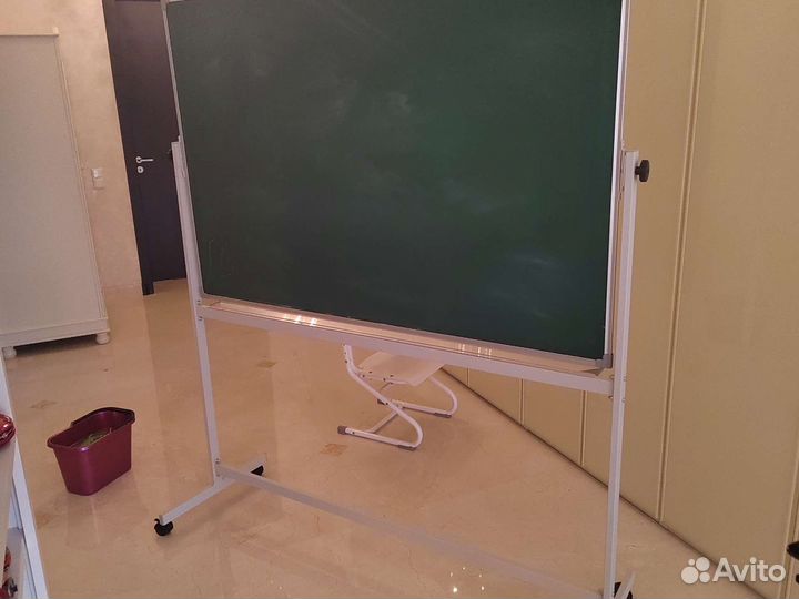 Магнитно меловая доска