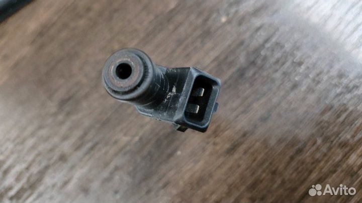 Форсунка топливная Bmw 650I E63 N62N 4.8 2007