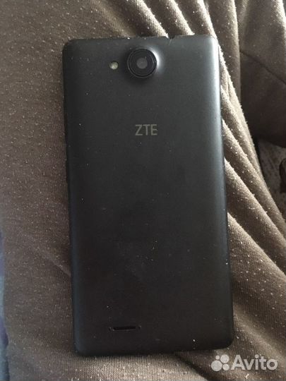 ZTE Blade, 512 МБ