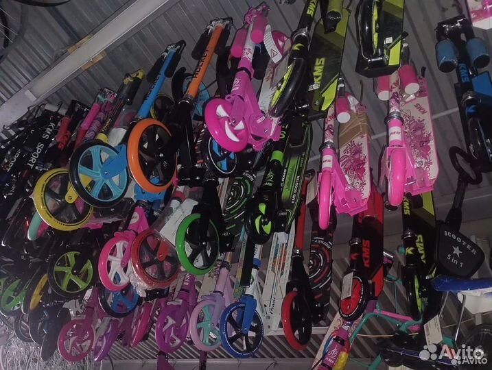 Самокат трехколесный