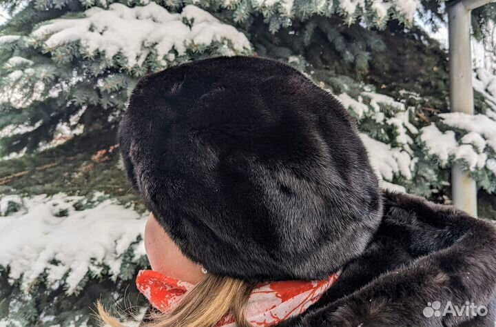 Шапка берет норковая женская 58-59