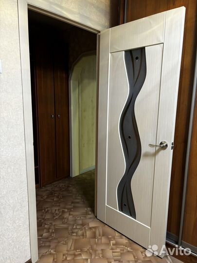 Дверь межкомнатная бу 80 на 200