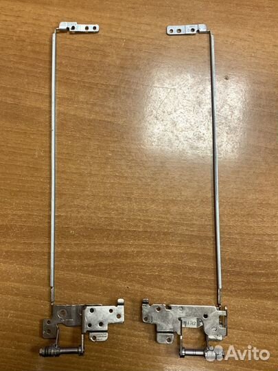 Петли, шарниры Lenovo B50-30