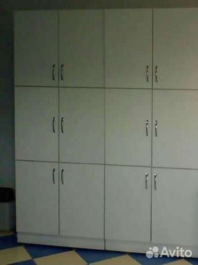 Шкаф