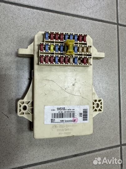 Блок предохранителей Киа Сиид Kia Ceed