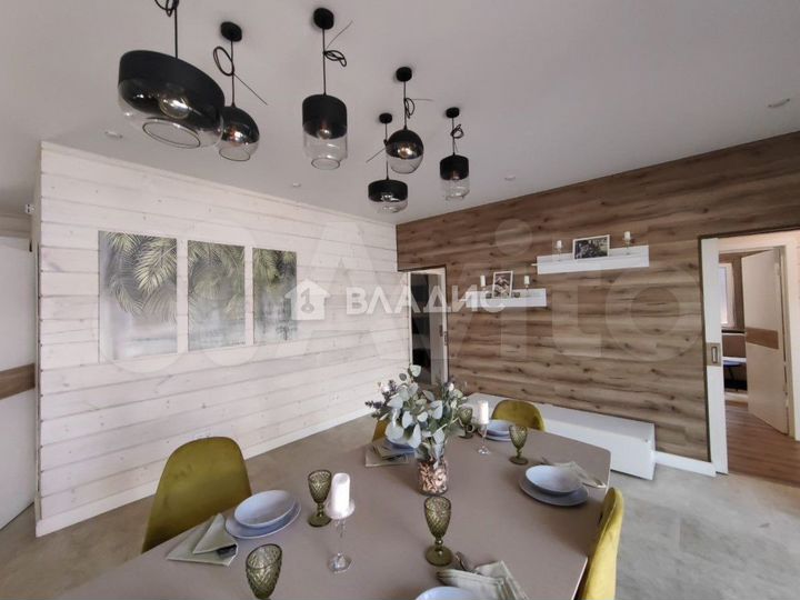 Дом 159 м² на участке 14,8 сот.