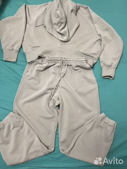 Спортвныц костюм uniqlo