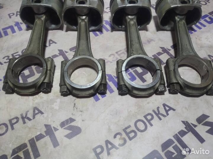 Поршень с шатуном Peugeot 307 3C TU5JP4 (NFU) 2005