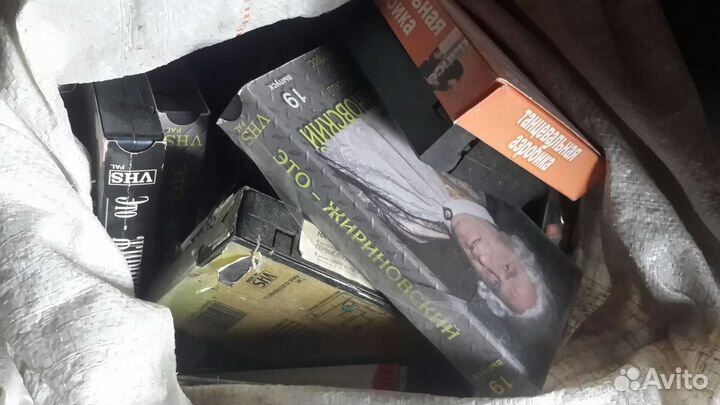 Видеокассеты