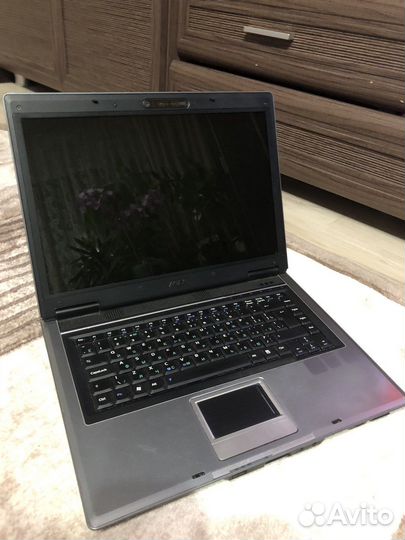 Ноутбук asus