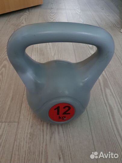Гиря 12 кг пластиковая