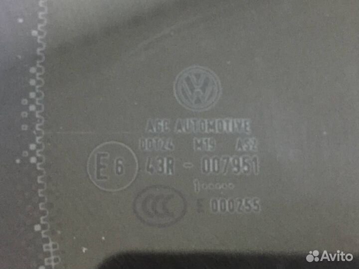 Стекло двери задней правой форточка Volkswagen Tig