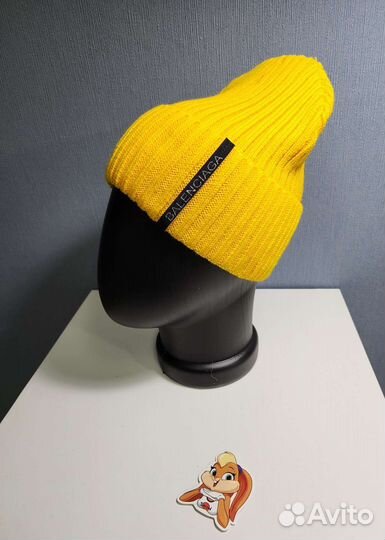 Шапка баленсиага жёлтая