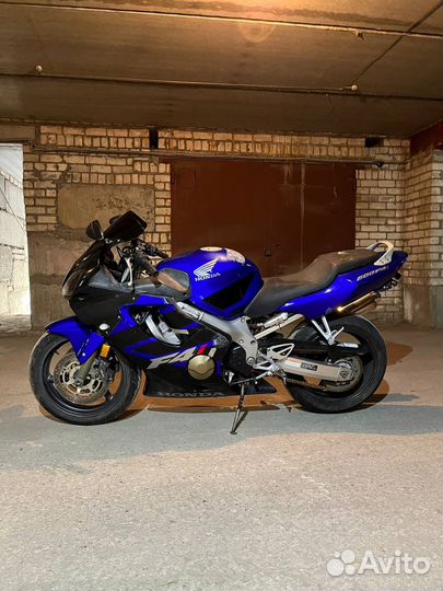 Honda CBR600 F4i в разбор запчасти б/у