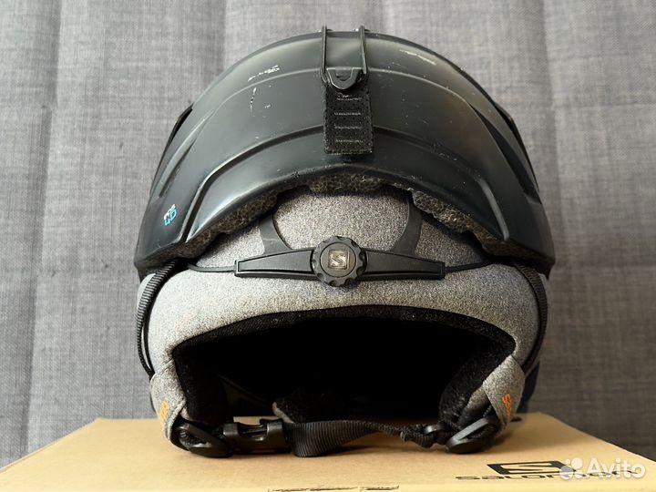 Горнолыжный шлем