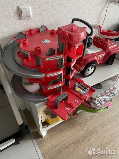 Трек и парковка б/у