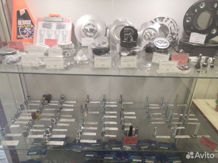 Колесный крепеж: болты, гайки, шпильки