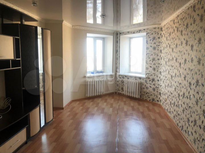 3-к. квартира, 82 м², 9/10 эт.