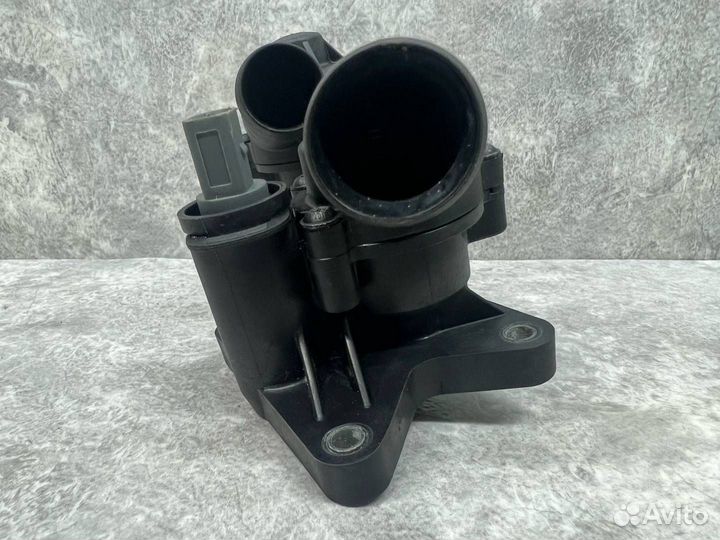 Корпус термостата Volkswagen Polo 5 612 2011