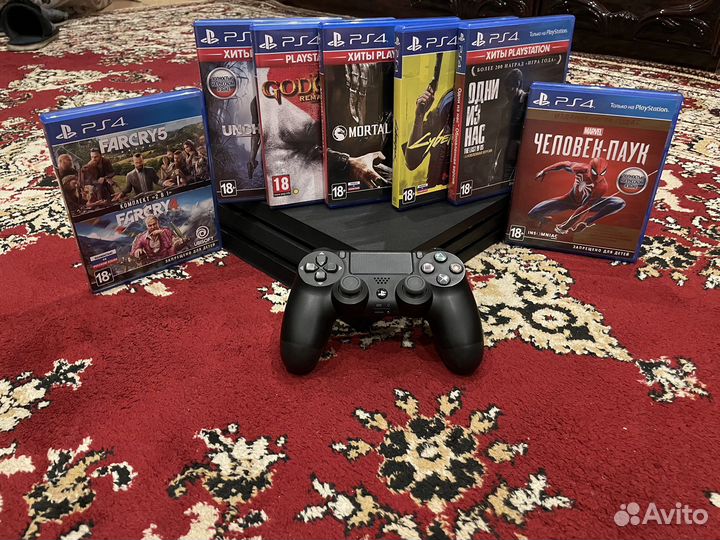 Sony PS4 pro с двумя джостиками 8 игр