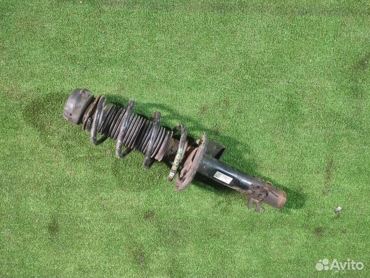 Стойка в сборе передняя Volkswagen Polo Sedan