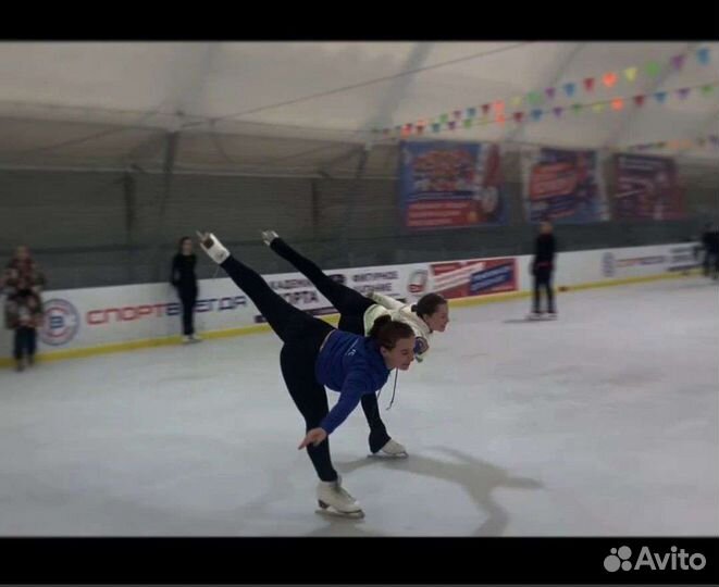 Тренер по фигурному катанию