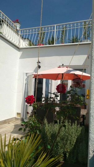 2-к. квартира, 60 м², 3/3 эт.