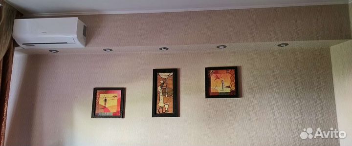 Картины для интерьера современные