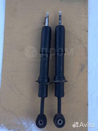 Амортизатор передний Lexus LX570