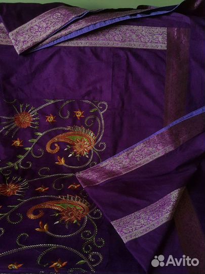 Покрывало с вышивкой. Велюр