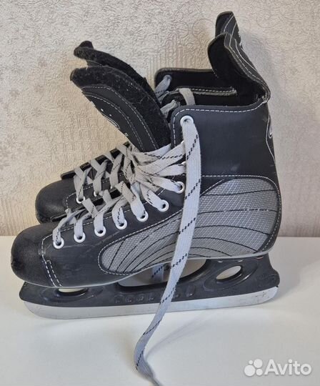 Продам хоккейные коньки profy lux 43 размер